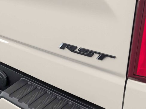 New 2026 Chevrolet Silverado 1500 RST w/ LPO, Dark Essentials Package AWD/4WD image 13