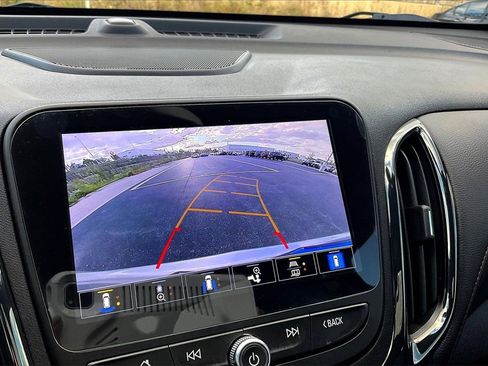 Used 2024 Chevrolet Equinox RS w/ RS Leather Package image 21