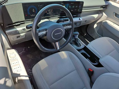 Certified 2025 Hyundai Kona SEL FWD image 10