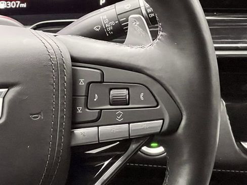 Used 2024 Cadillac Escalade V w/ LPO, ONYX Package image 17