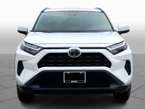 Used 2024 Toyota RAV4 XLE image 3