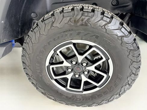 Used 2024 Jeep Wrangler Unlimited Rubicon AWD/4WD image 29