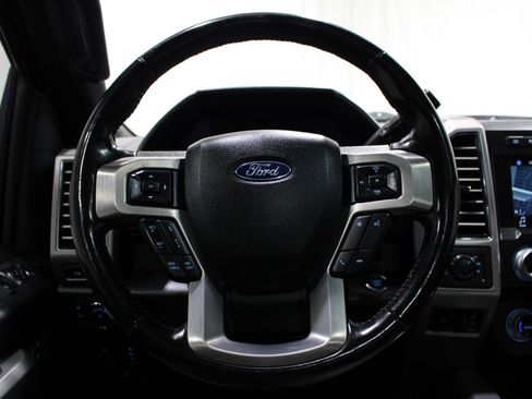 Used 2019 Ford F250 Platinum w/ Platinum Ultimate Package AWD/4WD image 11
