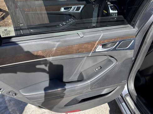 Used 2015 Hyundai Genesis 3.8 w/ Option Group 03 image 14