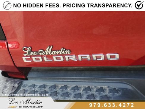 Used 2025 Chevrolet Colorado W/T w/ WT Convenience Package II RWD image 5