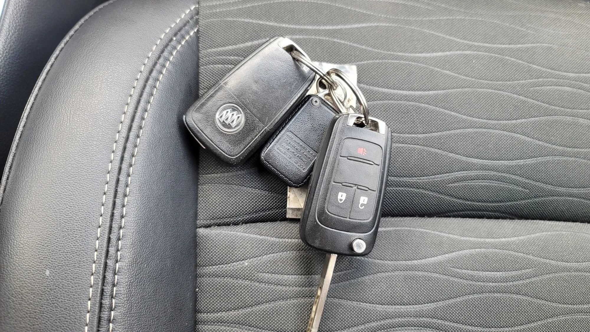 Used 2015 Buick Encore AWD image 25