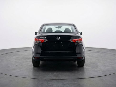 Used 2025 Nissan Versa SV image 7