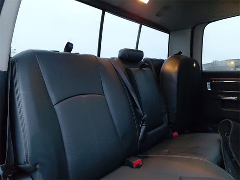 Used 2018 RAM 3500 Laramie image 19