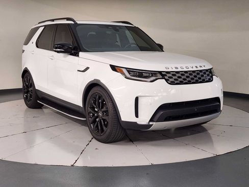 Used 2026 Land Rover Discovery S AWD/4WD image 7