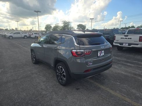 Used 2023 Jeep Compass Limited AWD/4WD image 11