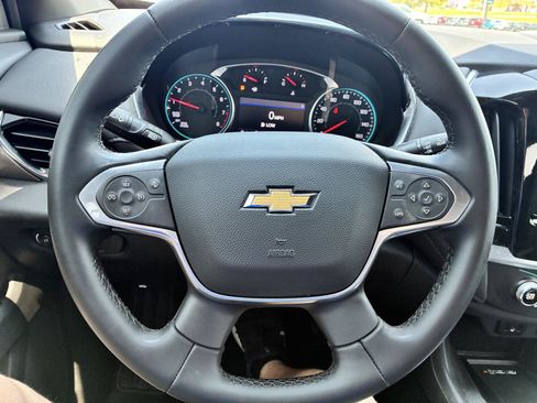 Used 2023 Chevrolet Traverse LT AWD/4WD image 19