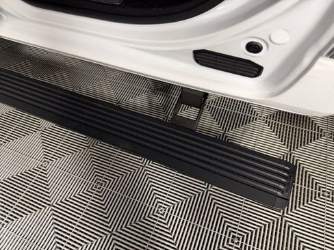 Certified 2022 RAM 1500 Limited image 28