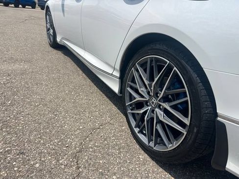 Used 2020 Honda Accord Touring image 27
