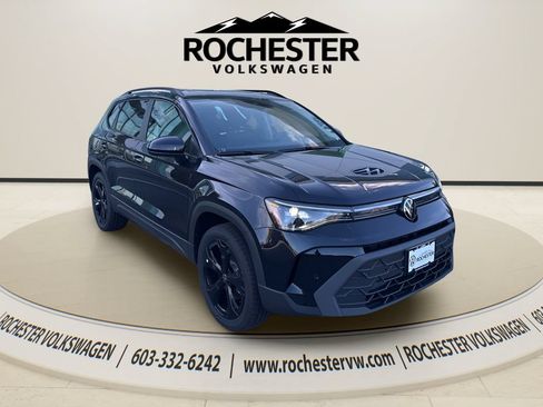 Used 2026 Volkswagen Taos SE AWD/4WD image 13