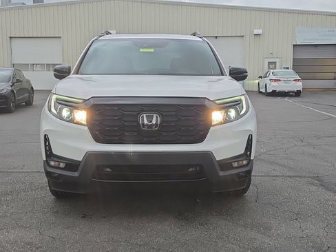 Used 2023 Honda Passport Elite image 2