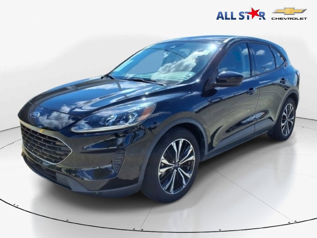 Used 2022 Ford Escape SE w/ SE Sport Appearance Package FWD image 3