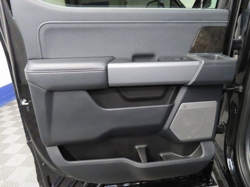 Used 2024 Ford F350 Lariat w/ Black Appearance Package image 74