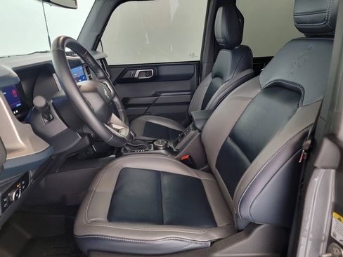Used 2024 Ford Bronco Outer Banks AWD/4WD image 14