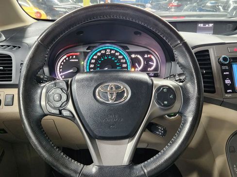 Used 2013 Toyota Venza XLE w/ XLE Premium Pkg image 22