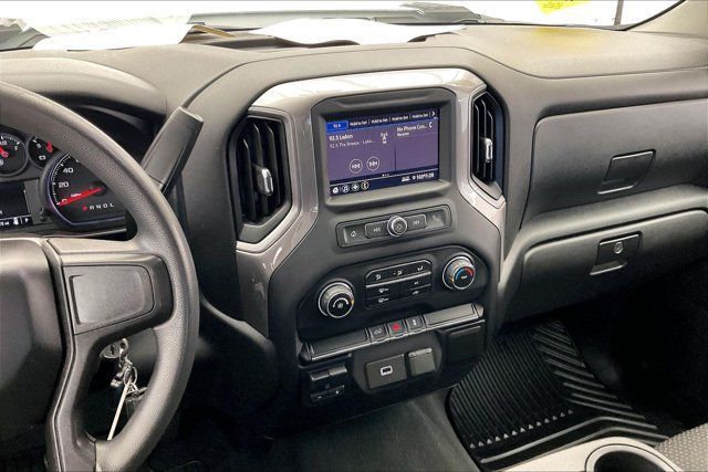 Used 2020 Chevrolet Silverado 2500 Custom w/ Custom Value Package AWD/4WD image 5