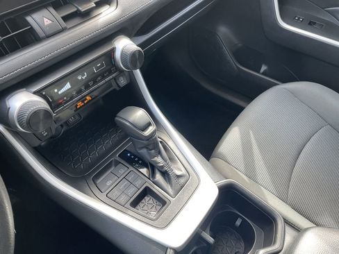 Used 2024 Toyota RAV4 LE image 21