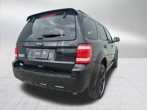Used 2011 Ford Escape XLT w/ 202A Rapid Spec Order Code image 9