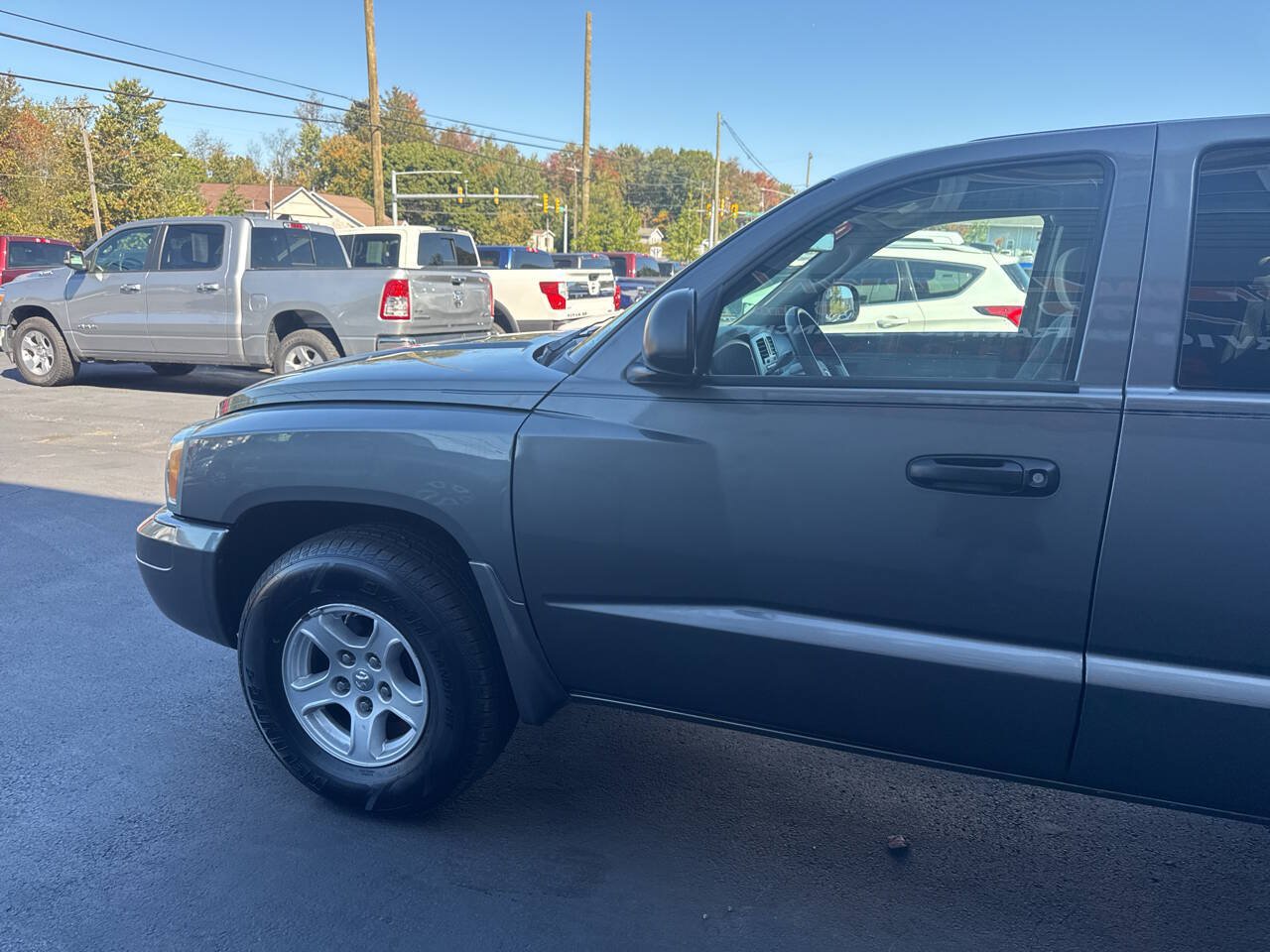 Used 2006 Dodge Dakota SLT w/ Trailer Tow Group AWD/4WD image 4