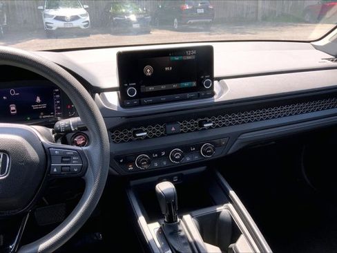 Used 2024 Honda Accord EX image 5