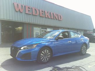 Used 2025 Nissan Altima 2.5 SV FWD video 1
