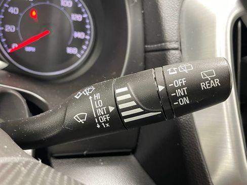 Used 2022 GMC Terrain SLE w/ Driver Convenience Package AWD/4WD image 26