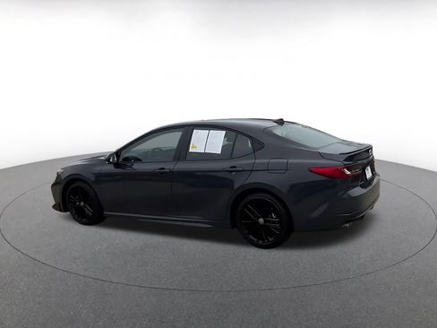 Used 2025 Toyota Camry SE FWD image 10