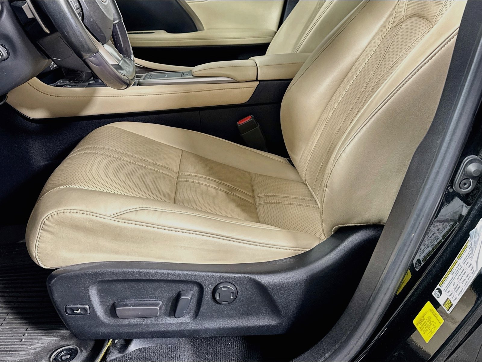 Used 2022 Lexus RX 350 AWD w/ Luxury Package image 20