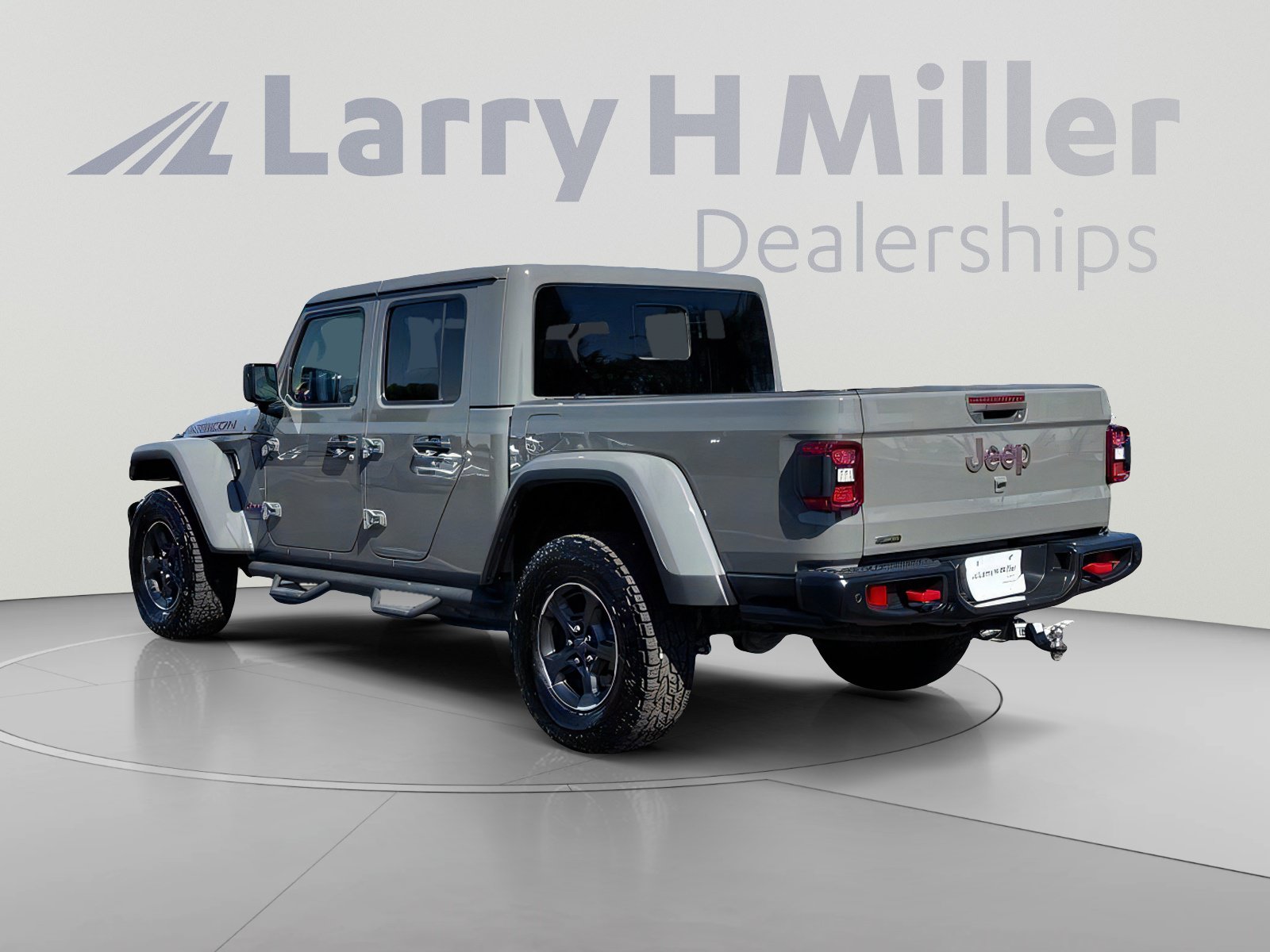 Used 2021 Jeep Gladiator Rubicon AWD/4WD image 4