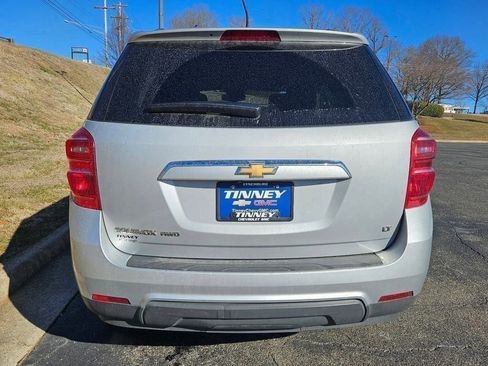 Used 2017 Chevrolet Equinox LT w/ Convenience Package image 6