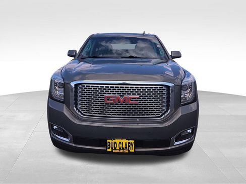 Used 2017 GMC Yukon Denali w/ Open Road Package AWD/4WD image 9