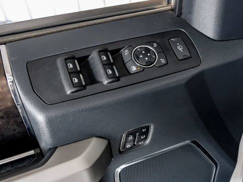 Used 2022 Ford F250 Lariat w/ Lariat Ultimate Package AWD/4WD image 45