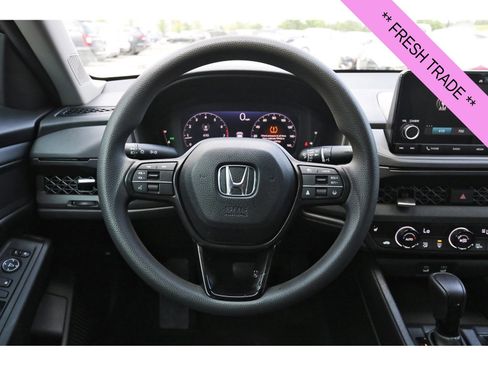 Used 2023 Honda Accord EX image 15