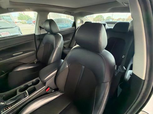 Used 2019 Kia Optima S w/ S Panoramic Sunroof Package FWD image 10