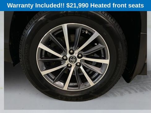 Used 2019 Toyota Highlander XLE image 19