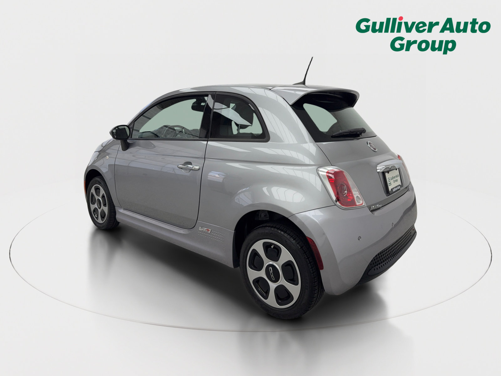 Used 2019 FIAT 500 e FWD image 4