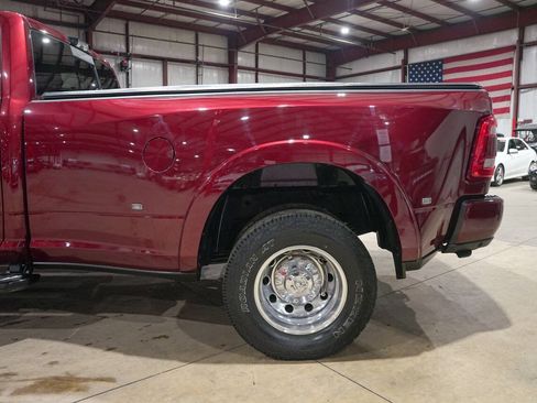 Used 2024 RAM 3500 Limited AWD/4WD image 5