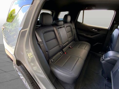 Used 2025 Chevrolet Equinox LT w/ Convenience Package II FWD image 20