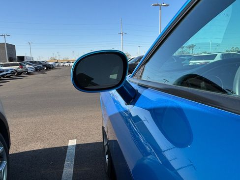 Used 2019 Dodge Challenger SXT RWD image 7