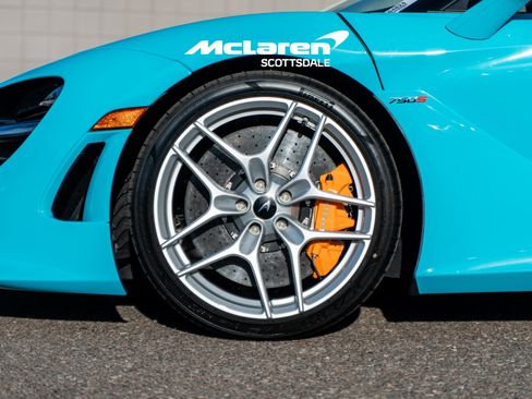 New 2026 McLaren 750S RWD image 28