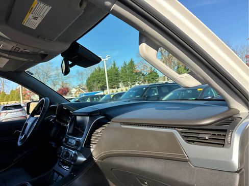 Used 2020 Chevrolet Tahoe LT w/ Luxury Package image 29