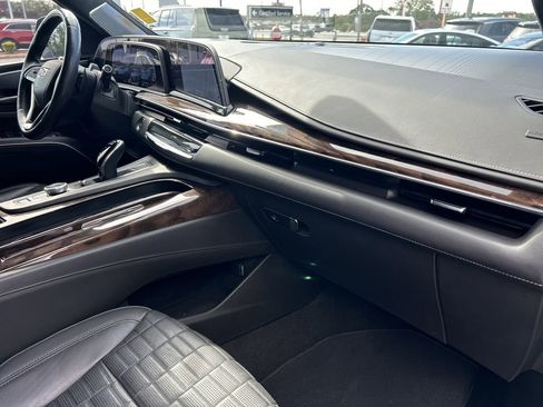 Used 2023 Cadillac Escalade ESV Premium Luxury Platinum w/ LPO, Radiant Package image 12