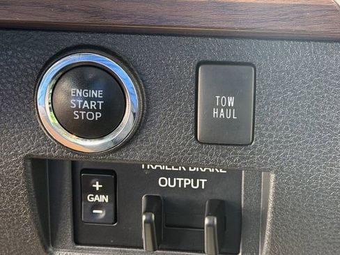 Used 2020 Toyota Tundra Limited RWD image 19