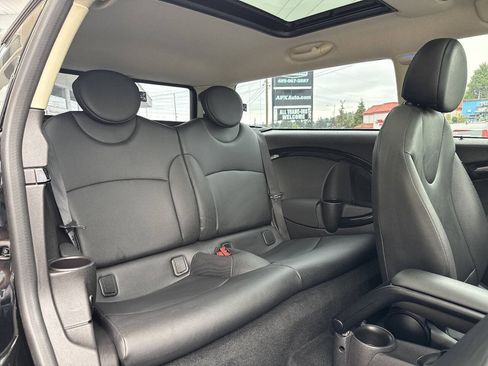 Used 2013 MINI Cooper Clubman FWD image 19