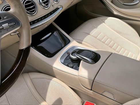 Used 2019 Mercedes-Benz S 560 4MATIC Coupe image 17