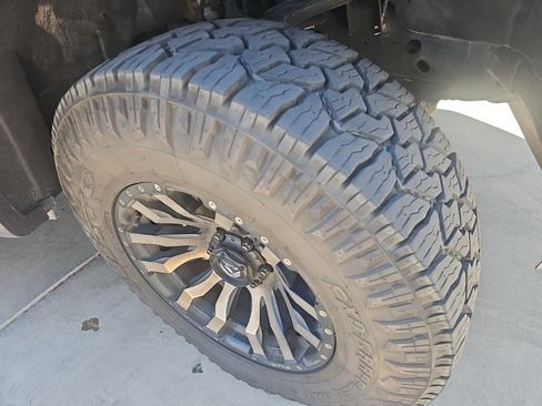 Used 2018 Ford F150 Lariat w/ Equipment Group 501A Mid AWD/4WD image 31